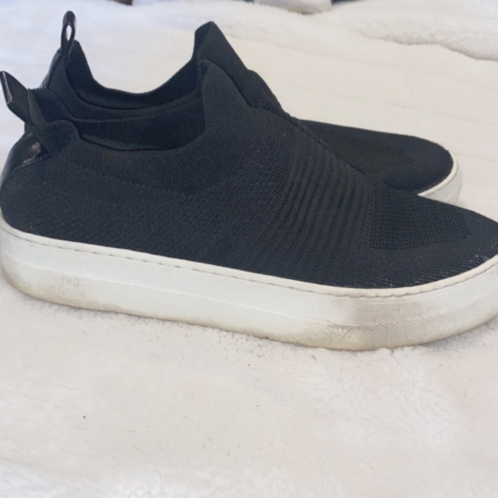 EUC MADDEN GIRL Slip-On Stretchy Canvas Rubber Sole Casual Sneakers Sz 8M - Picture 2 of 6
